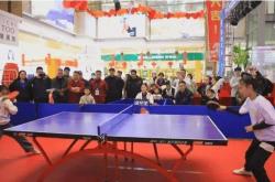 买世界杯app -商場(chǎng)里打乒乓！桐城(chéng)海(hǎi)选赛惊現(xiàn)7岁小球王，反手(shǒu)拧拉看(kàn)呆全場(chǎng)